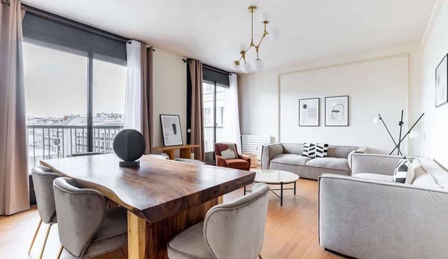 Appartement 2BR Avenue Montaigne