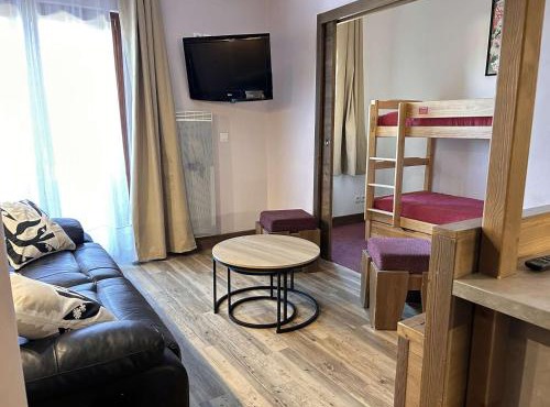 Appartement 2P cabine, 4 couchages, piscine, sauna, proche pistes – Risoul 1850 - FR-1-330-569