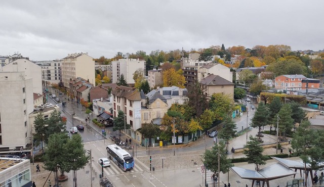 Appartement 3P Dernier Étage Centre Bourg La Reine Face au RER B - Paris à 10 mn