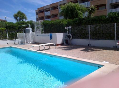 Appartement 4 personnes 5mn plage Piscine wifi parking