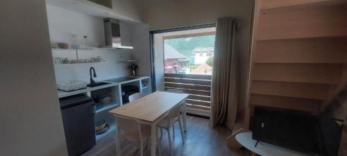 Appartement 4 personnes avec mezzanine 100 metres du lac