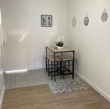 Appartement 4 pièces rénové - Proche de La Défense