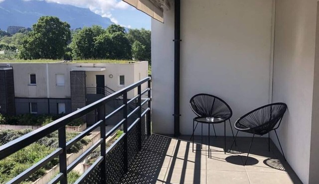 Appartement 46m² 1 chambre, parking, proche du lac