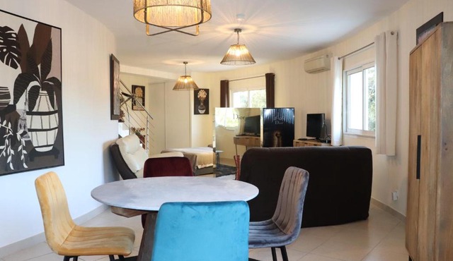 Appartement 50 m2 avec parking gratuit sur place