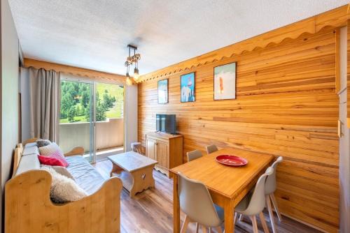 Appartement 6 pers - Proche des pistes - Balcon et parking - Vue montagne - La Foux d Allos