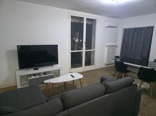 Appartement 70m² Pierrelatte Cosy, NETFLIX+WIFI