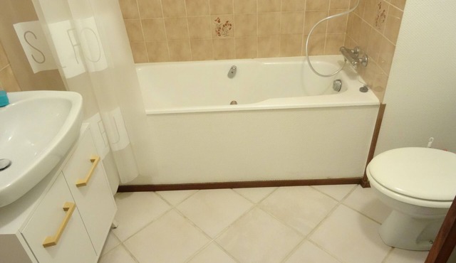 Appartement a 200m de la Plage de la Mine D'or