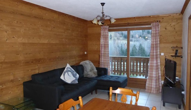 Appartement alpin avec balcon sud, proche Courchevel - FR-1-464-3