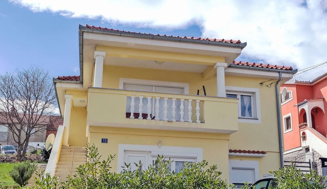 Appartement "Appartement Sarah" mit Balkon by Interhome