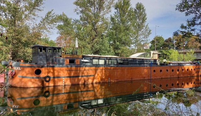 Appartement atypique indépendant sur péniche