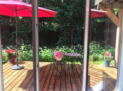 Appartement au calme avec terrasse verdoyante entre Annecy et Genève