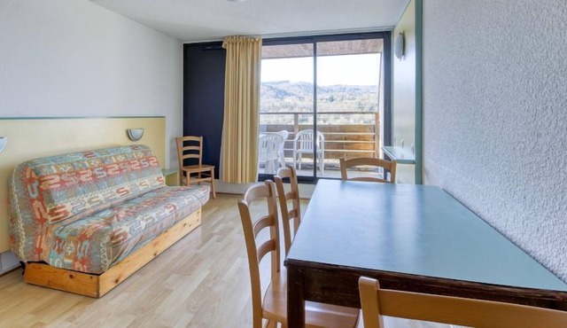 Appartement au Calme! Balcon avec Vue + Piscine