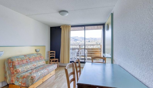 Appartement au Calme! Balcon avec Vue + Piscine