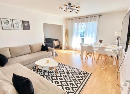 Appartement avec deux balcons