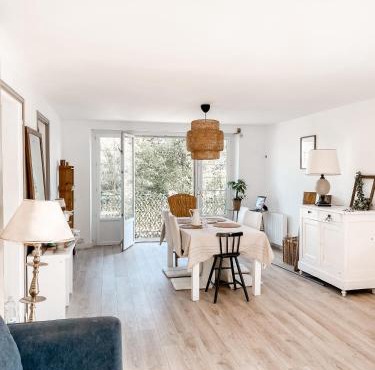 Appartement avec balcon 10kms des plages