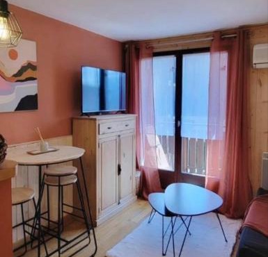 Appartement avec balcon vue montagne à Bellevaux