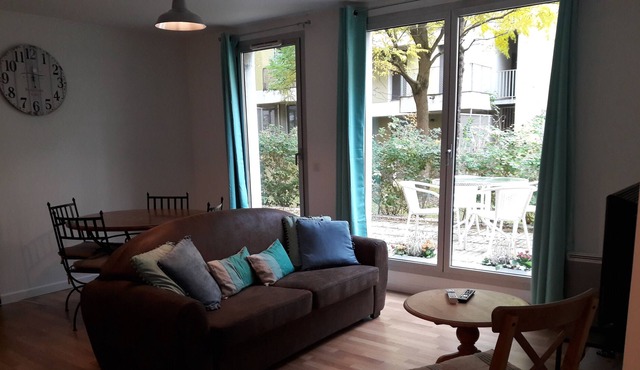 Appartement avec parking proche gares Grand Palais