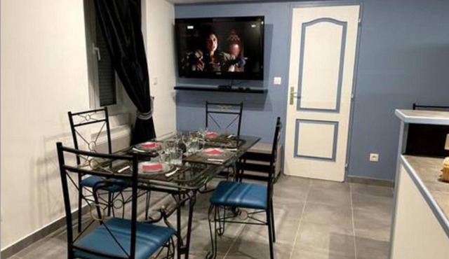 Appartement avec Parking Gratuit et Wifi