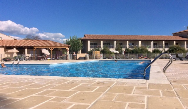 Appartement Avec Piscine au Bord du Canal du Midi et à 5mn du lac de Jouarres