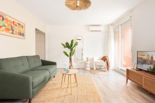 Appartement avec terrasse, climatisation et parking- Blagnac, 5 min Aéroport & AIRBUS