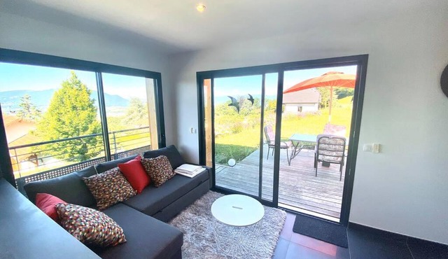 Appartement avec vue exceptionnelle, proche frontière