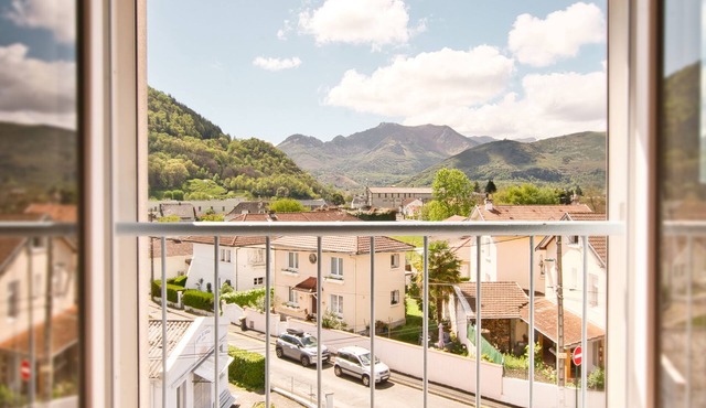 Appartement Avec vue sur la Montagne, Proche de la Gare