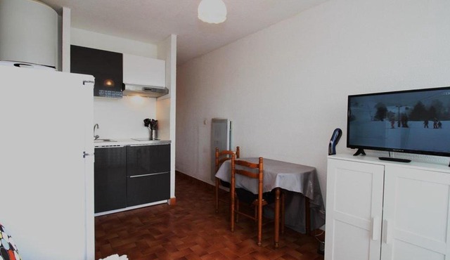 Appartement Balaruc-les-Bains, 1 pièce, 4 personnes - FR-1-553-70