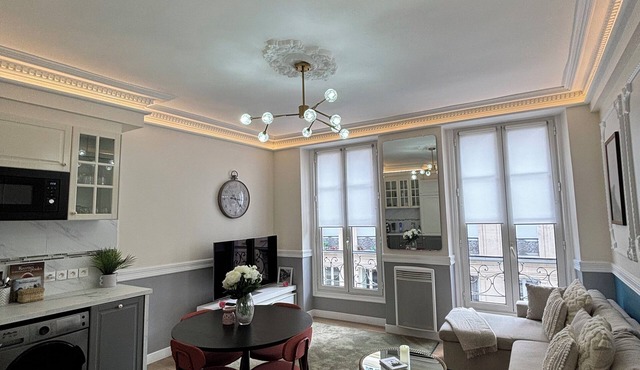 Appartement Bien Placé Dans Paris 3ème. Toute Commodités