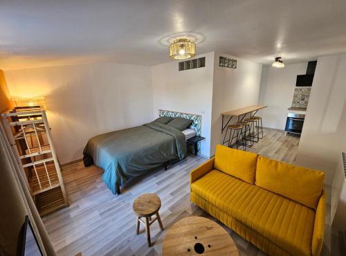 Appartement Bohème 4 personnes à 12 min du Puy du Parc