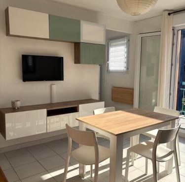 Appartement cosy à 200 m de la plage à pied