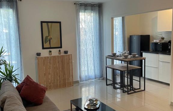 Appartement calme, lumineux et centralisé