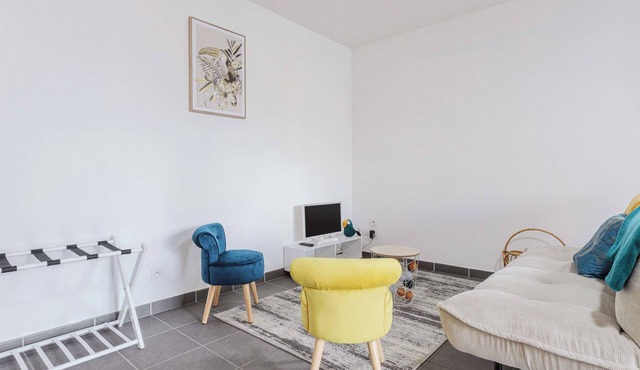 Appartement calme et lumineux, terrasse et P privé
