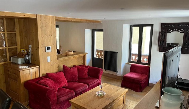 Appartement centre du village brides les bains