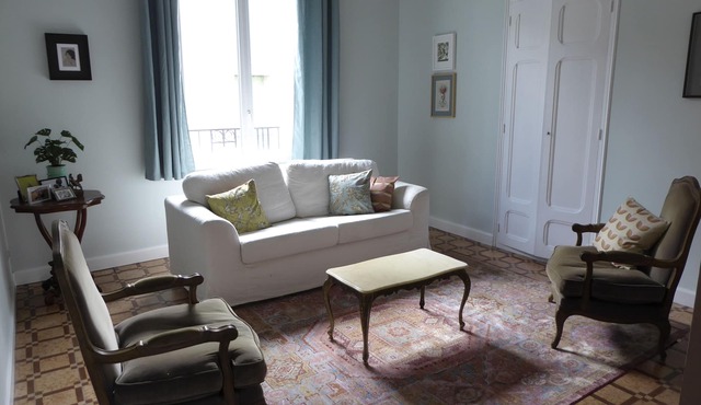 "Appartement Cerise" - 2 Bedroom Character Apartment in Heart of Prades