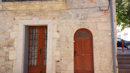 Appartement chaleureux dans une maison en pierre