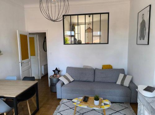 APPARTEMENT CHARMANT 2 PIECES