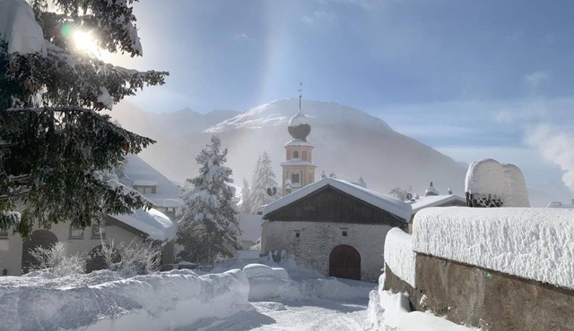Appartement 'Chesa Genziana' mit Bergblick