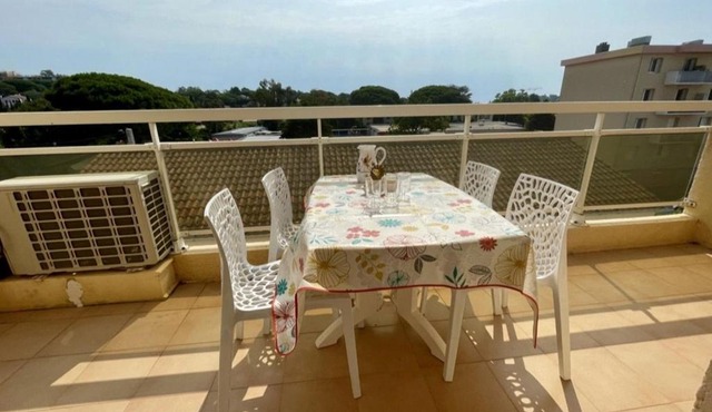 Appartement climatisé 2 pièces cabine, 4 couchages, proche plage et centre, Cavalaire-sur-Mer - FR-1-226B-171