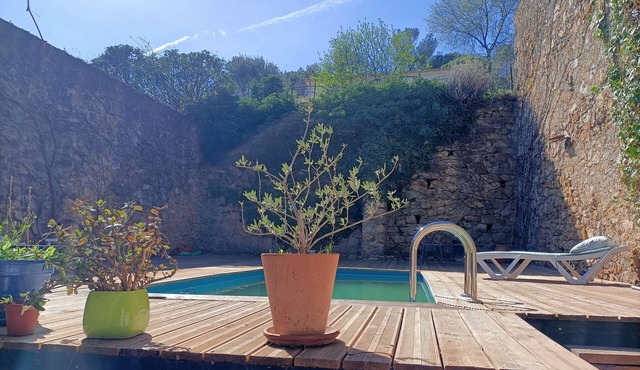 Appartement Confortable de 33 m2, Piscine Disponible aux Beaux Jours. Terrasse