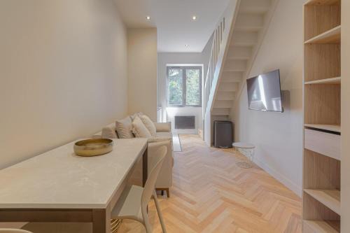 Appartement contemporain au calme, Ecully