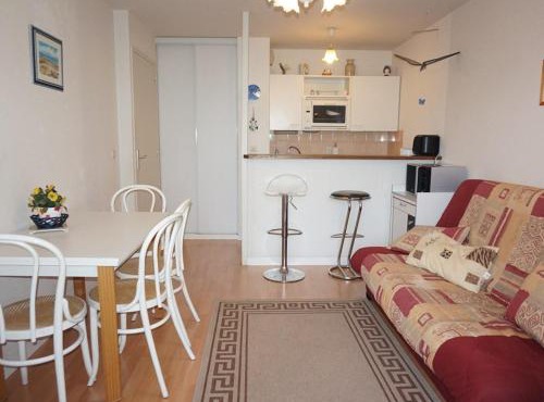 Appartement cosy 4 pers à 300m de la plage de Cabourg avec tout confort - FR-1-465-21