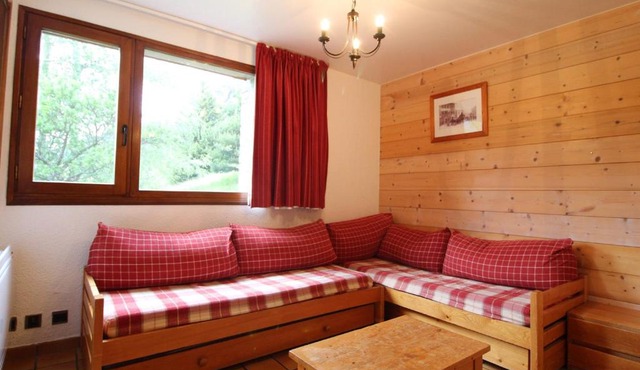 Appartement cosy 5 pers. à Val Cenis Lanslevillard, proche télécabine et ESF, terrasse, wifi inclus - FR-1-508-131