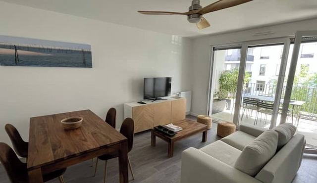 Appartement Cosy 80m2 au Pied du Tram de Bordeaux