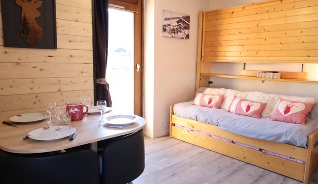 Appartement cosy dans le centre du village, proche pistes et ESF, avec balcon et équipements complets - FR-1-623-286