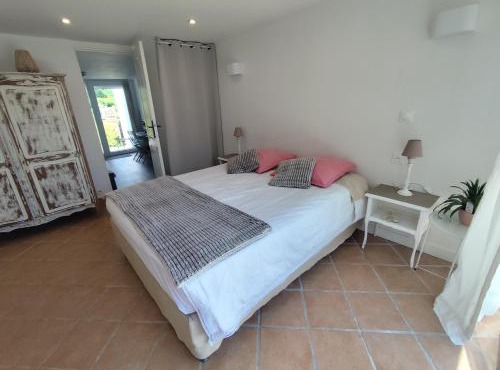 appartement cosy entier et parking privé sur place a 5min de lille et 10 min du Stade Pierre Mauroy