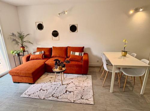 Appartement cosy, terrasse privée, parking, centre ville