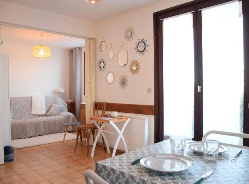 Appartement cozy avec terrasse, Wi-Fi et parking à Évian-les-Bains - FR-1-498-15