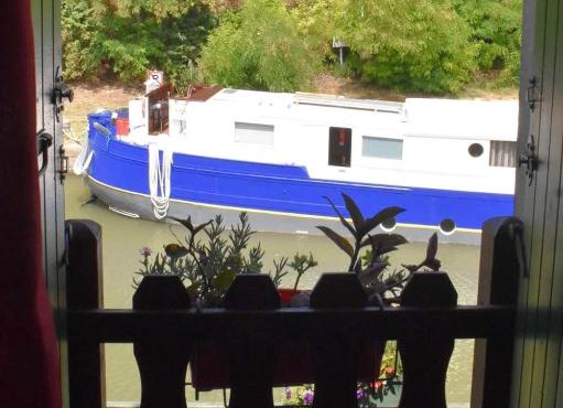 Appartement d'une chambre avec vue sur le lac balcon et wifi a Trebes