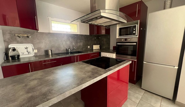 Appartement Dans Domaine Viticole à 7km des Plages et 5 Mins du Centre-ville