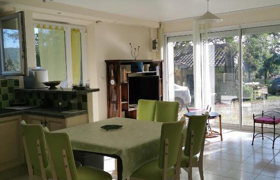 Appartement dans maison individuelle LE CAYLUS BAS